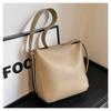 Soft high-capacity PU  crossbody bag solid zipper simple buckle simple shoulder versatile bag