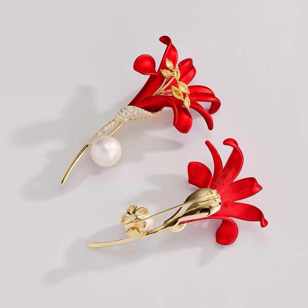 

03 Премиум-легкая роскошная микро-инкрустированная циркониевая брошь-бант из супер-флеш-бусины в стиле ретро