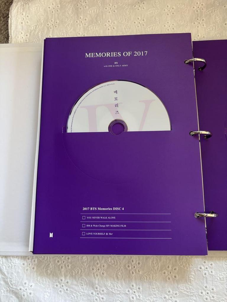 [USED] BTS MEMORIES OF 2017 DVD with Japanese subtitles