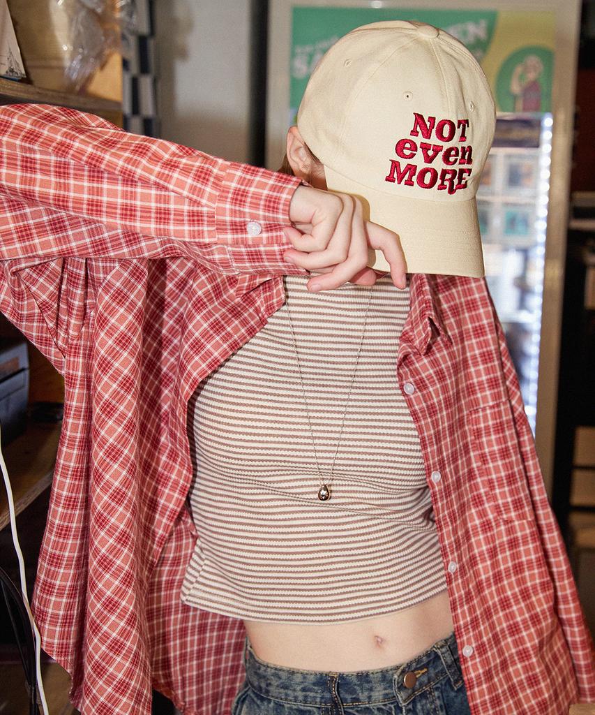 Nasibeunmoeo Point Line Ball Cap Beige