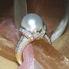 Light luxury and elegant design suitable for women's engagement and wedding rings and wedding jewelry