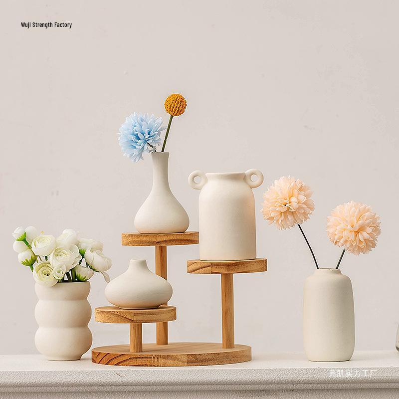 Nordischer Weißer Kleiner Weinschrank Vase: Einfaches Blumenarrangement für Wohnzimmer oder Schreibtischdekoration