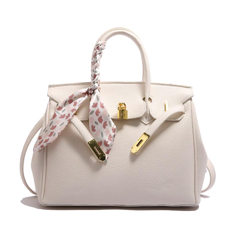 

Текстура личи, большая вместимость, легкая роскошь, высокое качество, мягкая, прочная, модная, изысканная, легкая, для поездок на работу, для улицы, для пляжа, сумка кроссбоди, на плечо белый