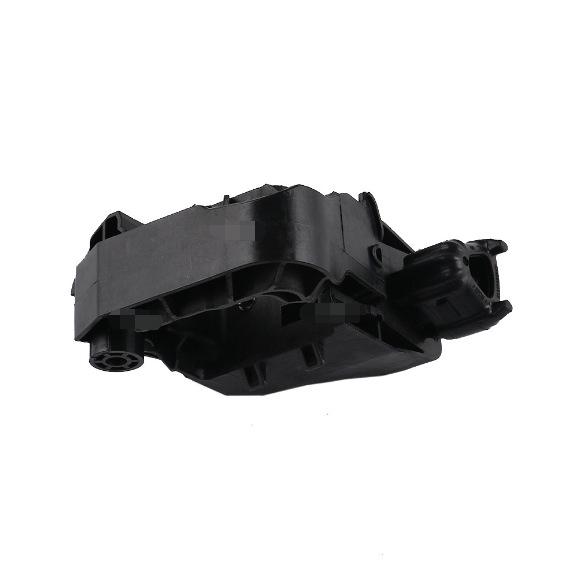 Mercedes-Benz W253 GLC300 Radiator Lower Bracket 2535010520