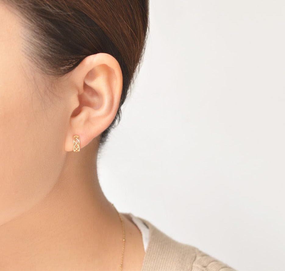 Clip earrings gift 309E0303 [sowi] (K10/gold) Elegant, delicate, small,