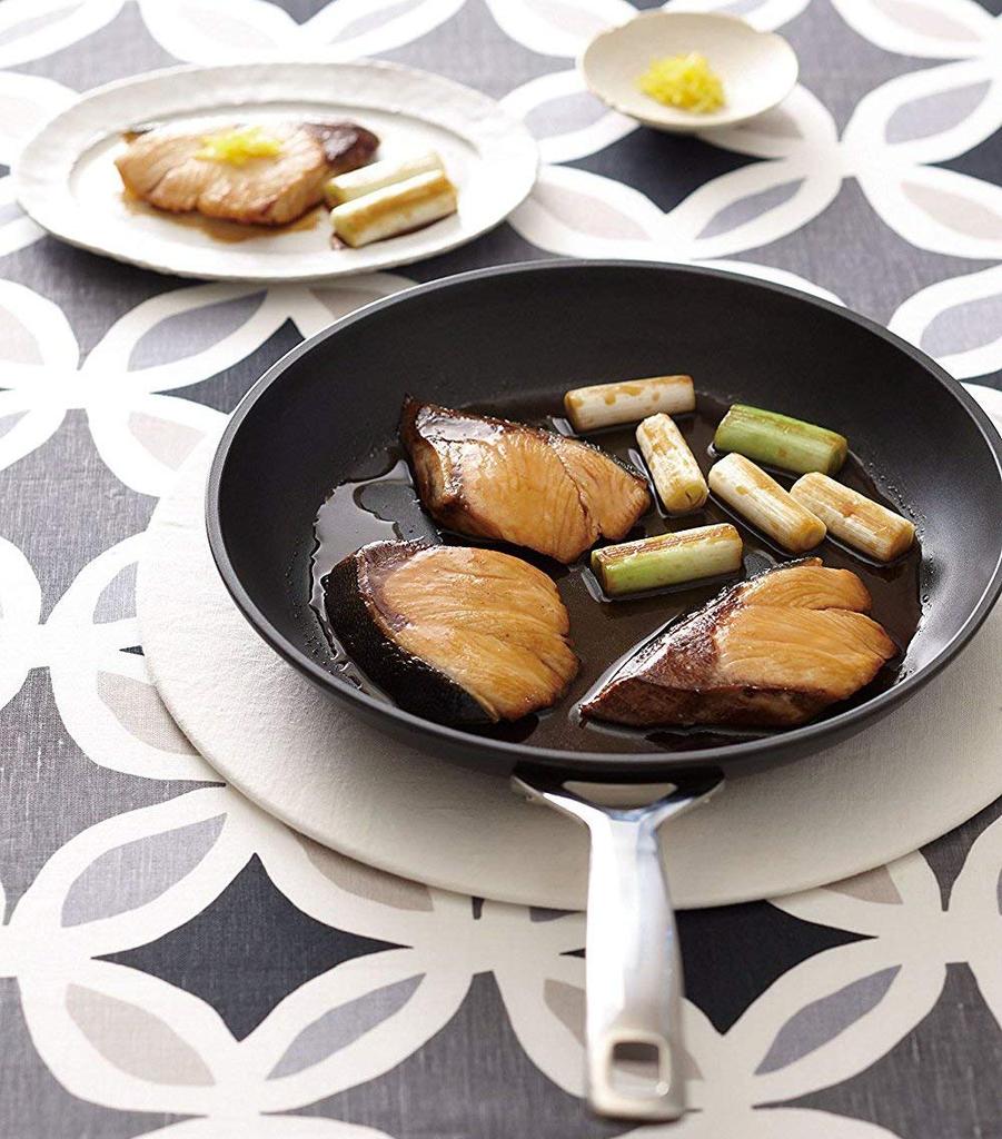 Le Creuset TNS Shallow Frying Pan 28cm 962001-28