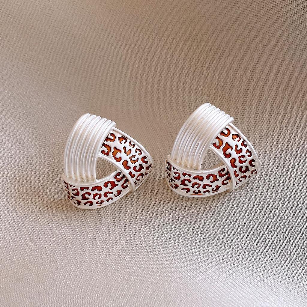 French retro autumn and winter geometric leopard print earrings stud earrings personalized earrings design sense niche