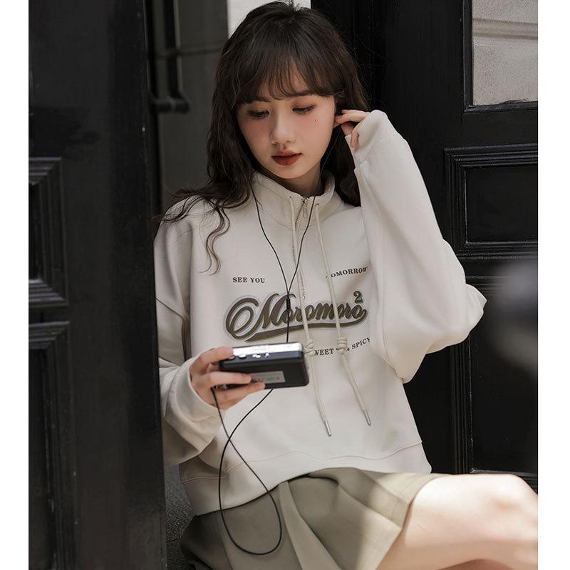 

Plus Size European Stand Collar High Waist Sweatshirt for Women - Spring/Autumn 2025, Short Loose Slimming Top M (recommended for less than 110 jin)