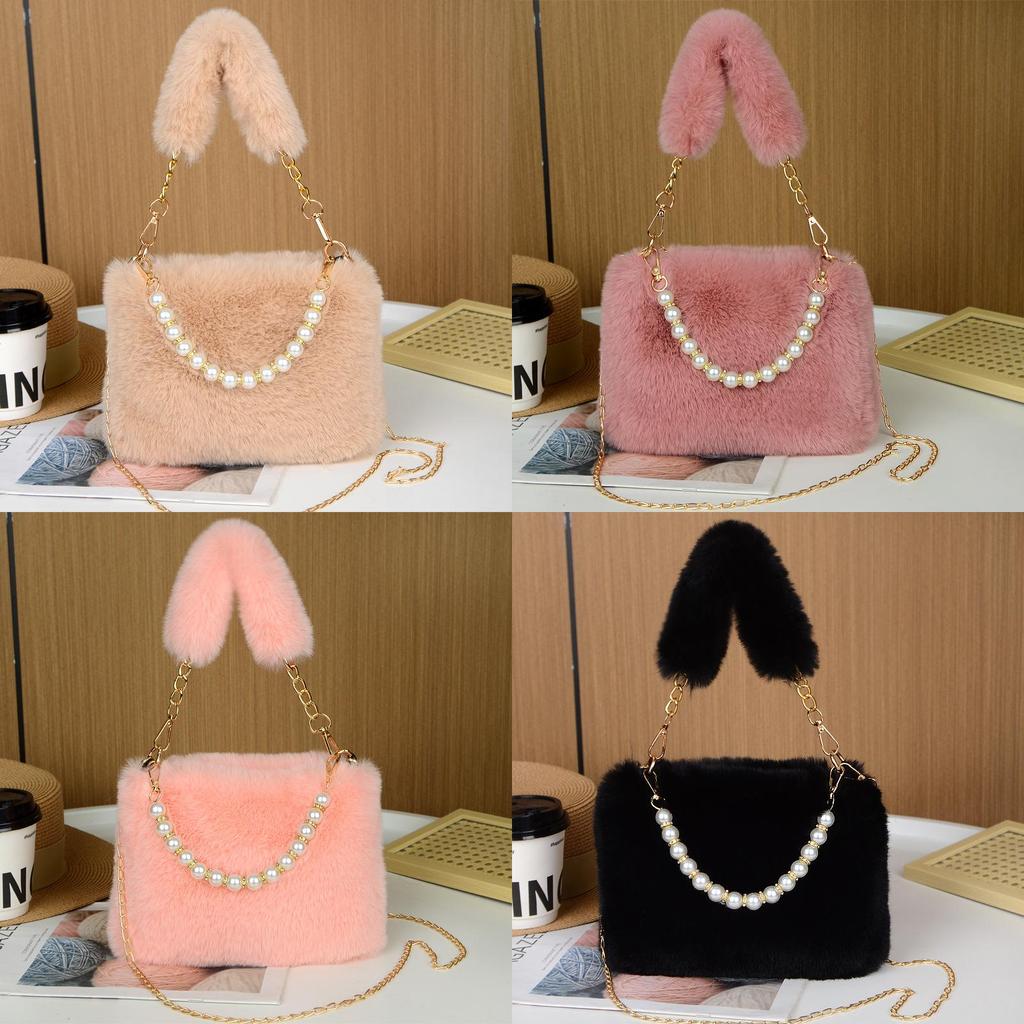 Modern Wooly Tote Bag For Women With Chain Link Detail And Zipper Closure For Casual Outings