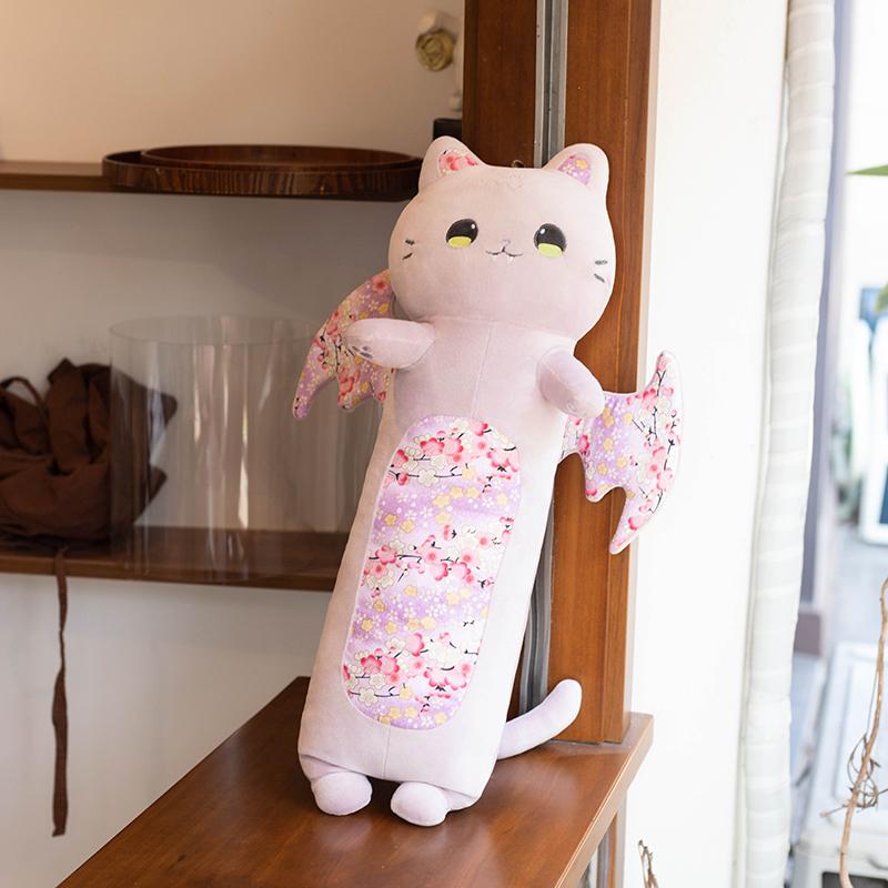 60cm Süße Katze Körperkissen Kirschblütenkatze Mit Fledermausflügel Plüschtiere Kawaii Weiches Schlafkissen Kissen Mädchen Geburtstagsgeschenk