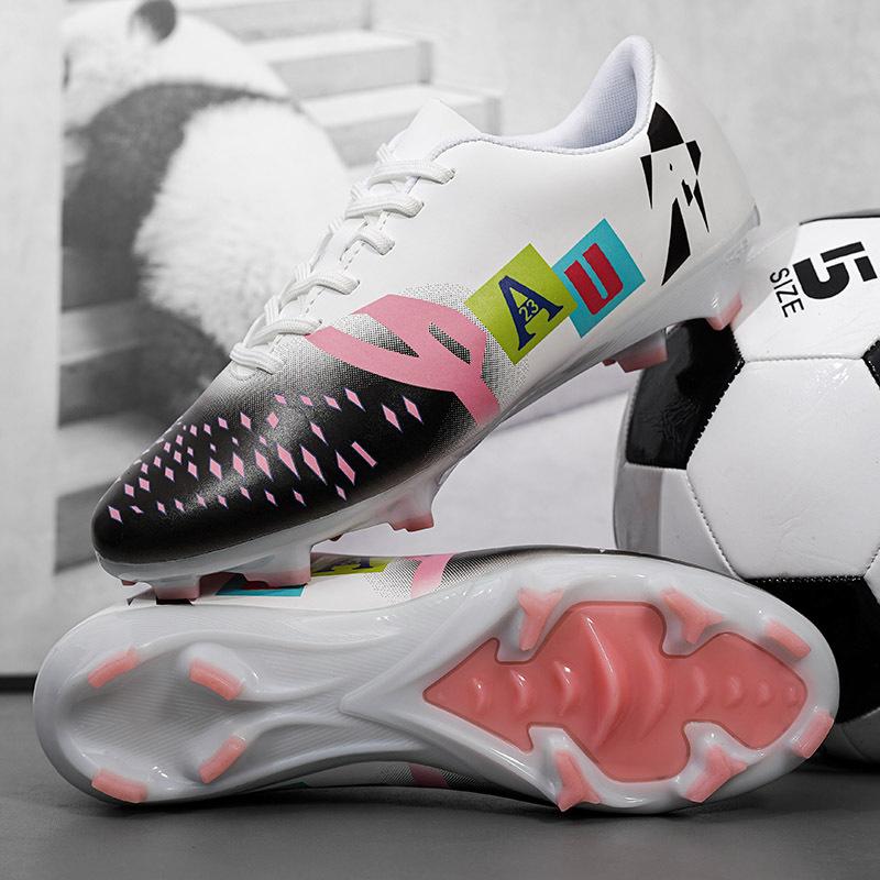 New Football Shoes Men and Women Teenagers Outdoor Long Nails Broken Nails Professional Football Shoes Non-slip Sports Shoes