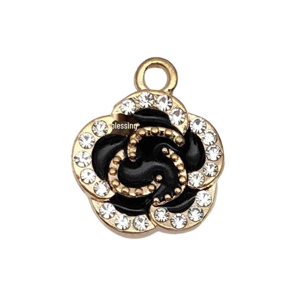 "Set of 30 Black Flower DIY Korean Jewelry: K-Gold Oil Drop Alloy Pendants for Earrings & Bracelets"