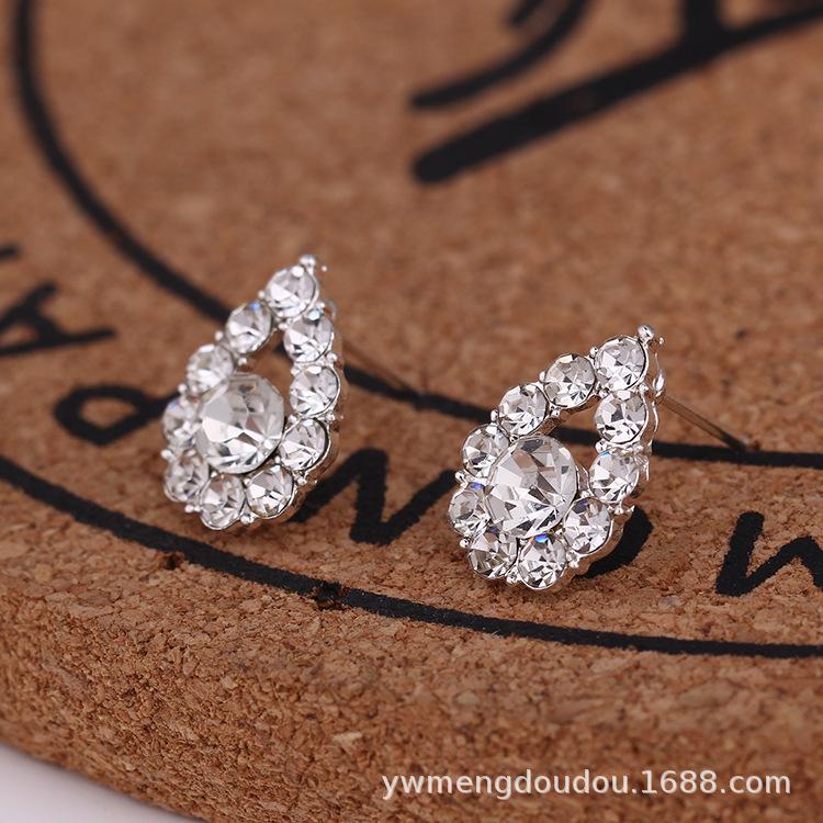 Flower Zircon Earrings, Pearl Studs, Ladies' Heart-shaped Geometric Set with Zirconia Gemstone Accessories Earrings