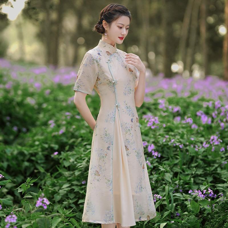 Elegant Modern Cheongsam Dress Women Slim Fit Long Sleeveless Vintage Style Daily Wear With Stand Collar