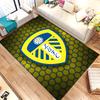 Leeds United Football Club (1) Tapis Adapté Pour Salons Chambres Salles Informatiques Salles À Manger Et Placement Sous Tables Et Chaises Également Un Idéal