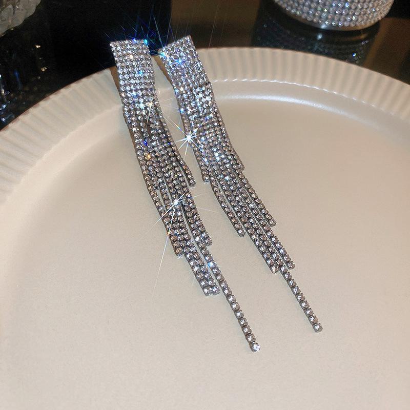 Orecchini Pendenti Fiore Nappa Ago d'Argento Diamante e Perla - Moda Francese, Lusso di Alta Gamma Design di Nicchia
