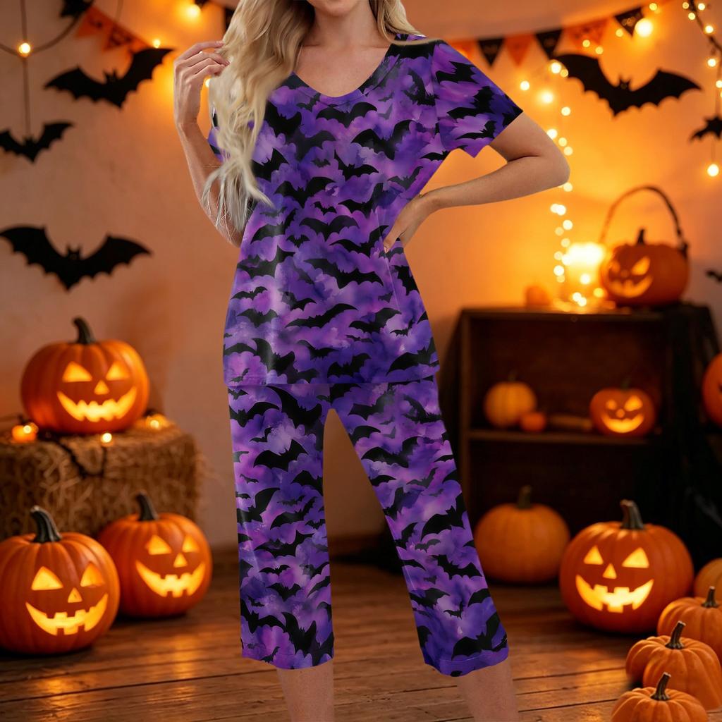 Women Two Piece Halloween Print Lounge Set Short Sleeve Top with Capri Pants Casual Pajama Set for Relaxed Fit