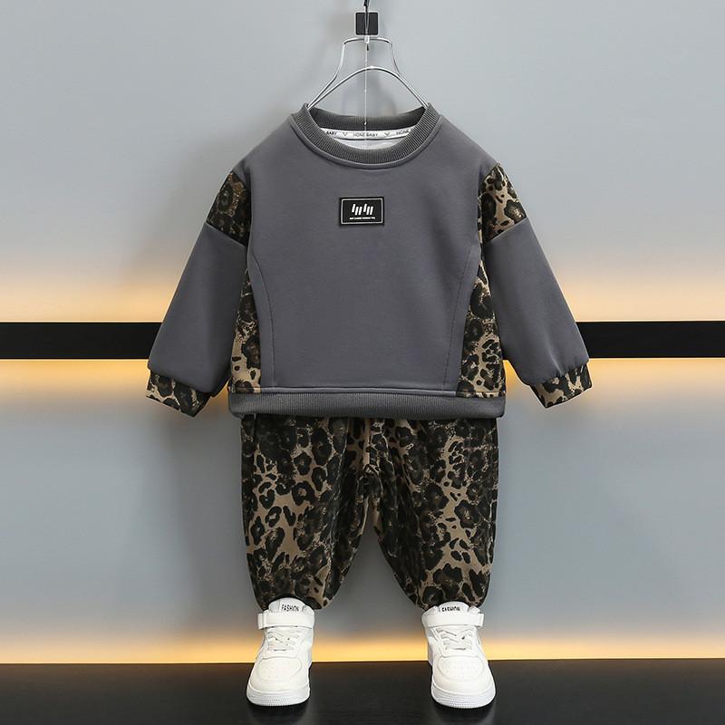 Stylisches Frühjahrs-Herbst-Sportset für Jungen aus weichem Baumwollstoff für Alter 3 bis 8 Jahre