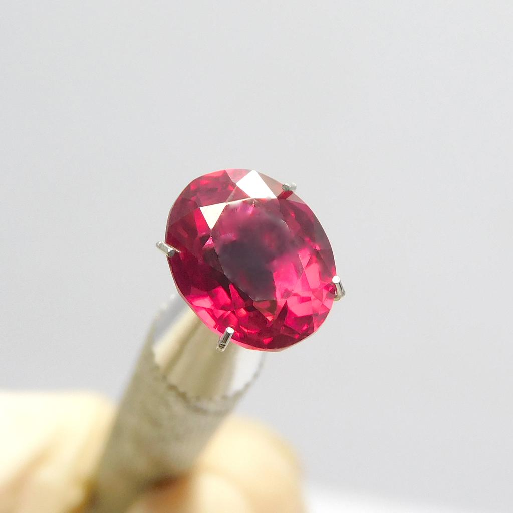 Natural Red Ruby Loose Gemstone for Earring 4.70 Ct Oval Cut for Jewelry Making and Gem Collections