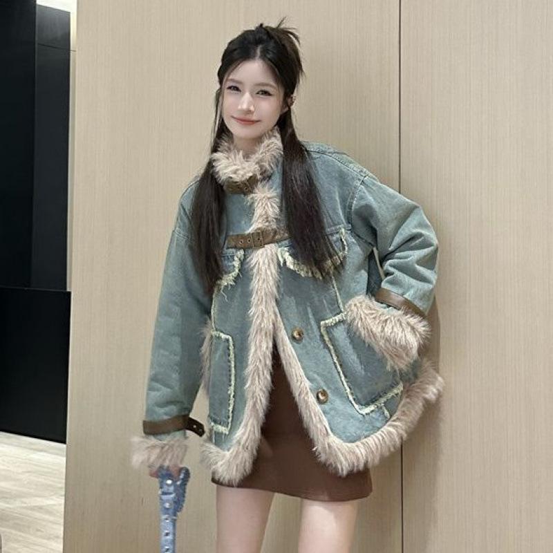 

Ретро джинсовая утолщенная куртка для женщин, осенне-зимняя корейская версия, новый пушистый дизайн, свободная бархатная хлопковая куртка для миниатюрных S