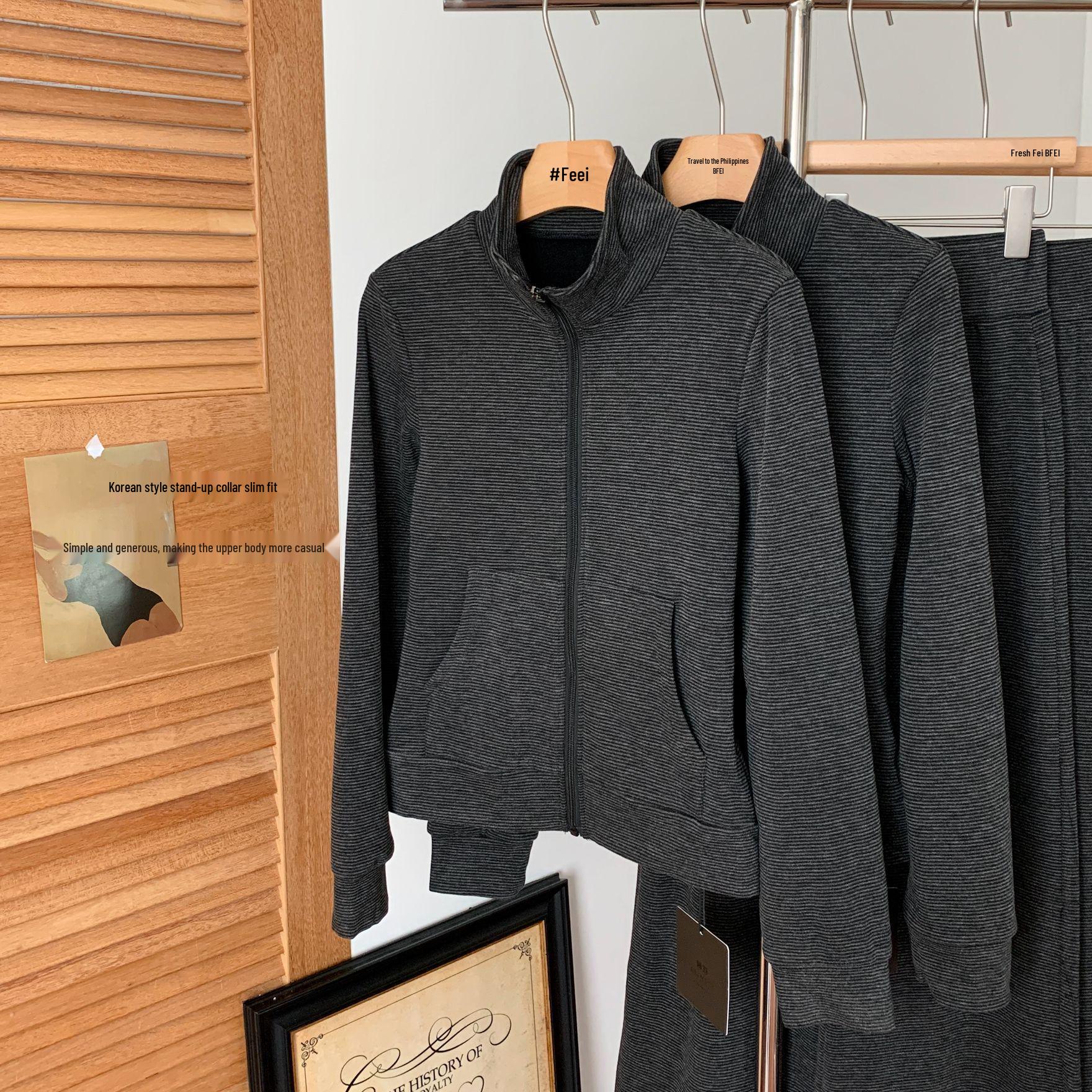 

Женский уличный стиль Осень 2025 Облегающий свитшот на молнии и комплект брюк с широкими штанинами Large