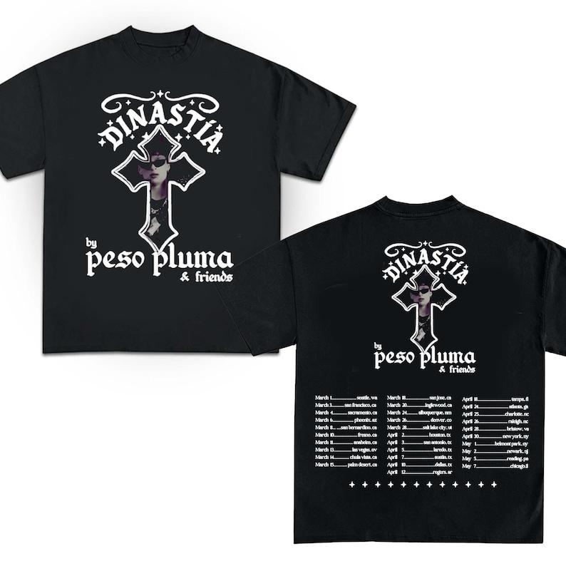 Peso Pluma & Friends Tour Middle Finger T-Shirt, Vintage Peso Pluma Shirt, Dinastia Graphic Tee 2026 unisex tee S