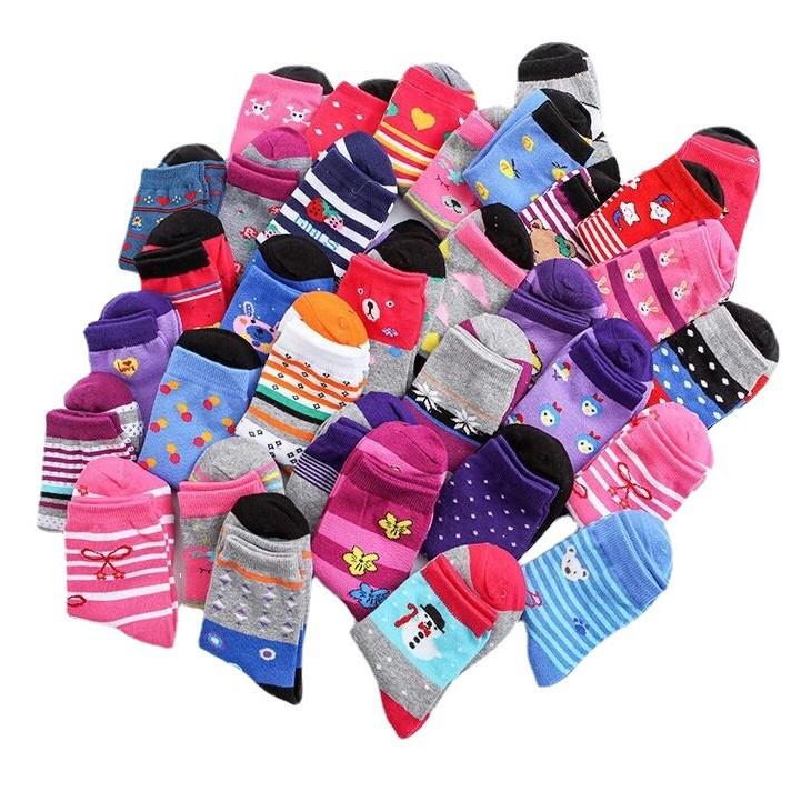 Women's Mid-Calf Cartoon and Casual Warm Socks, Multiple Patterns - Autumn/Winter Collection for Students and Adults.