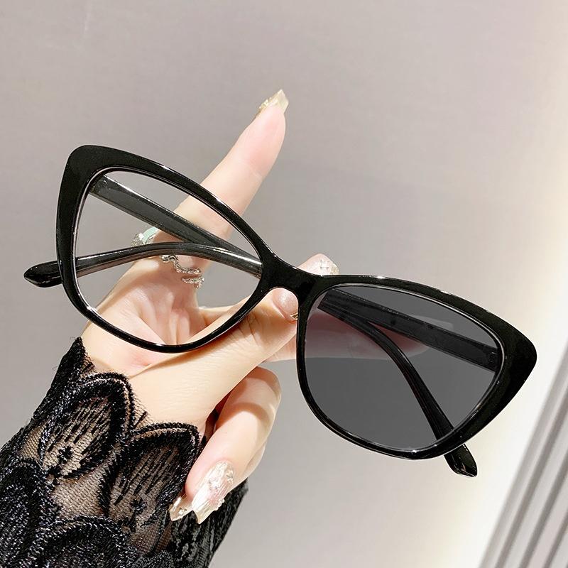 Cat Eye Myopia Photochromic Glasses for Women Men Ultra-light Color Change Near Sight Eyewear Fashion Eyeglasses Diopter