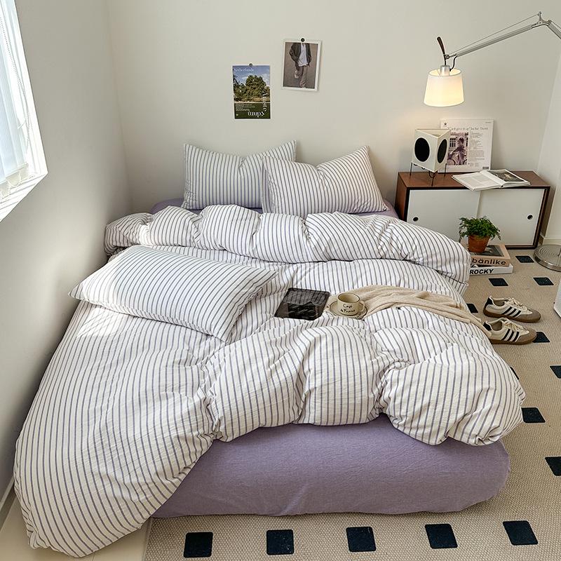 Pure Cotton Four-Piece Bedding Set: Striped Duvet Cover, Bed Sheet for Dorms, A-Class Washed Cotton, Perfect for All Seasons.