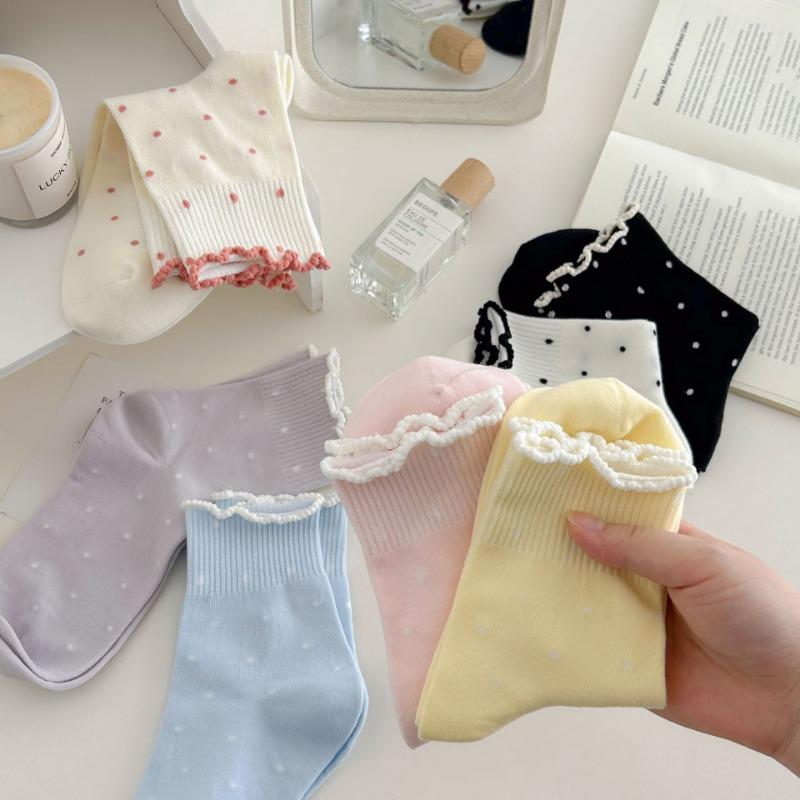 Black Ear-trimmed Socks for Women's Spring and Autumn: Simple and Versatile Boneless Mid-calf Socks, Sweet Polka Dot Socks with A School Style