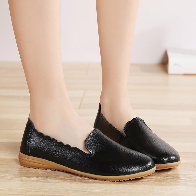 Women Slip On Moccasins Lady Simple Soft Driving Shoes Comfort Flats Nurse Loafers Minimalist Shoes for Mother
