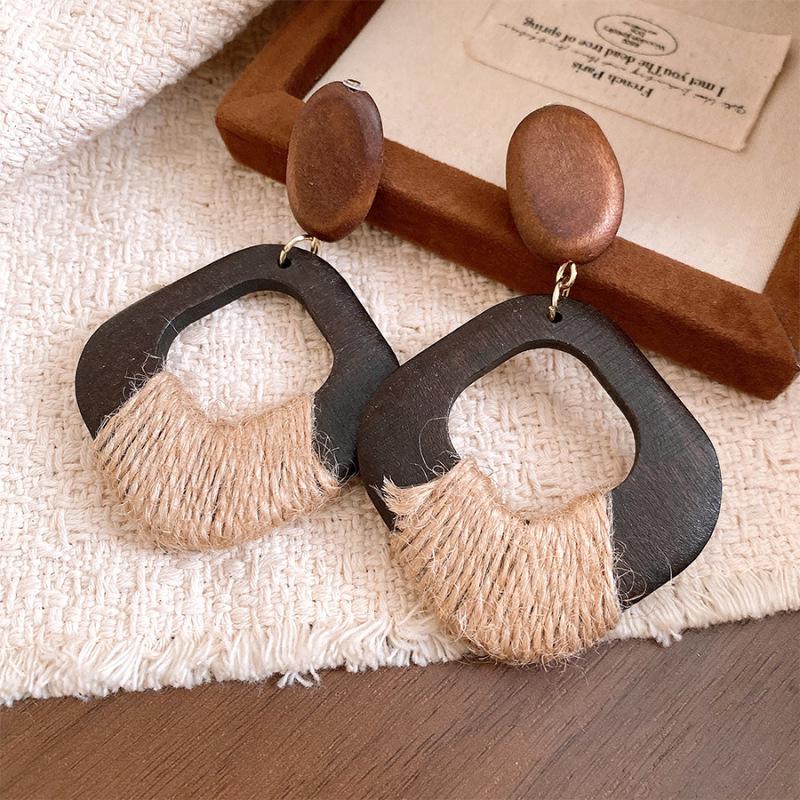 Boho Retro Strohgewebte Holzohrringe - Trendiger, Personalisierter Resort-Style Schmuck für Damen