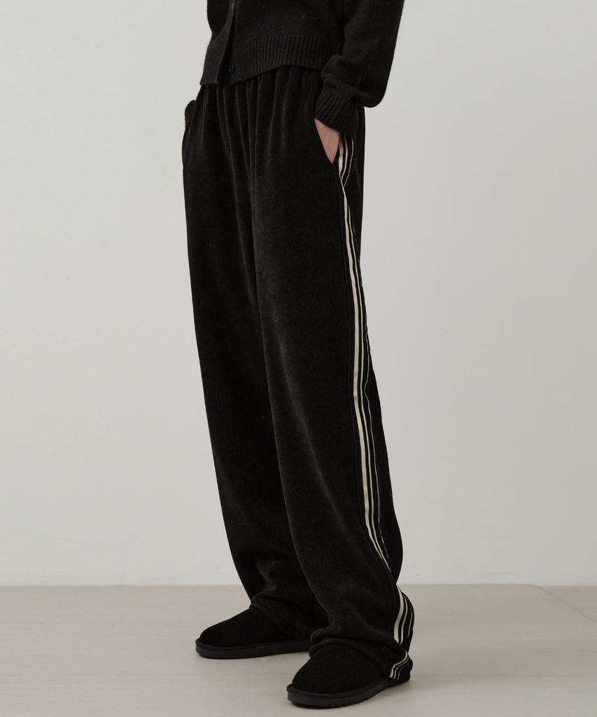 Wednesday Oasis For Woman W/Essential Line Track Corduroy Wide Pants_Black(W25-Pt34)