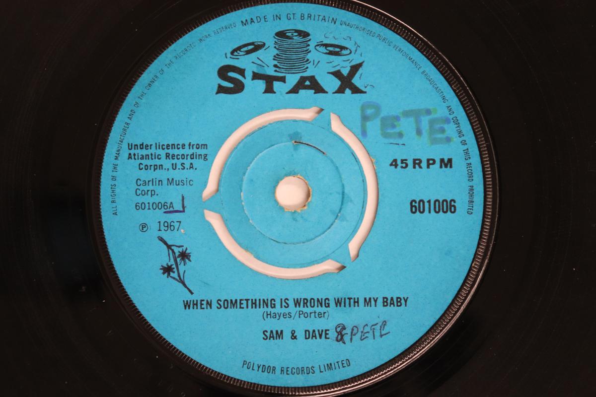 

7-дюймовая пластинка SAM & DAVE - When Something Is Wrong With My Bab 601006 STAX 1967 UK Соул/Фанк Б/У