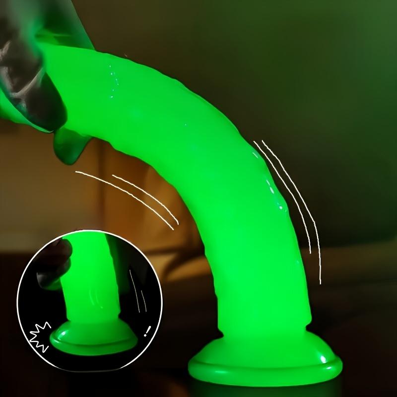 Glow-in-the-Dark Simulation Dildo Clitoris G-Spot Stimulator Prostate Massage Anal Plug Female Masturbator With Suction Cup Dild
