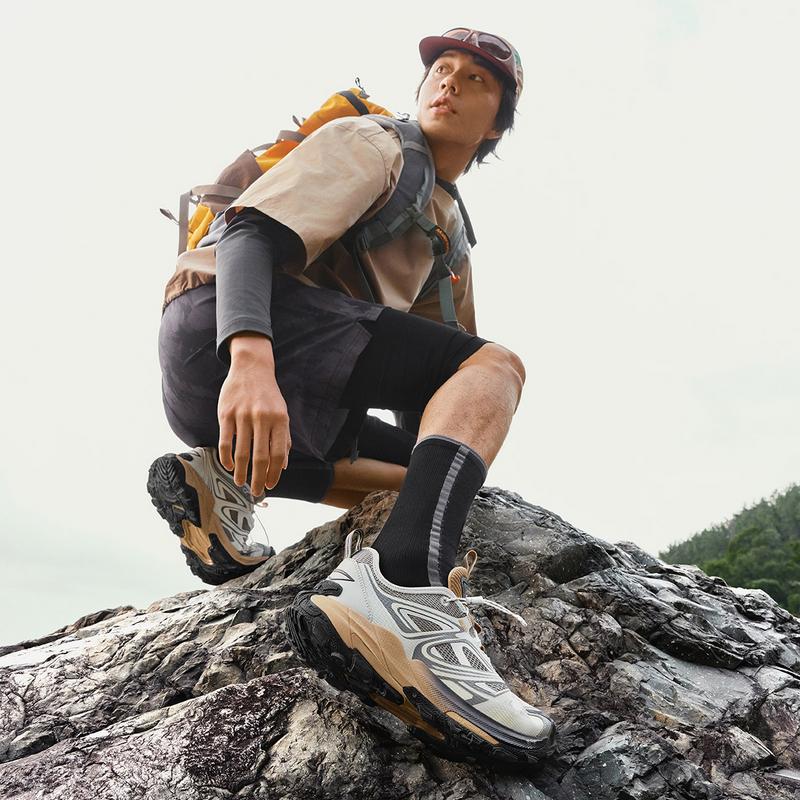 Li Ning Yijie 2.0 V2 Pohodlné Všestranné Tlumení Nárazů Odolné proti Opotřebení Protiskluzové Nízké Turistické Boty Unisex Turistické Boty Světle Šedé AHTV001-4