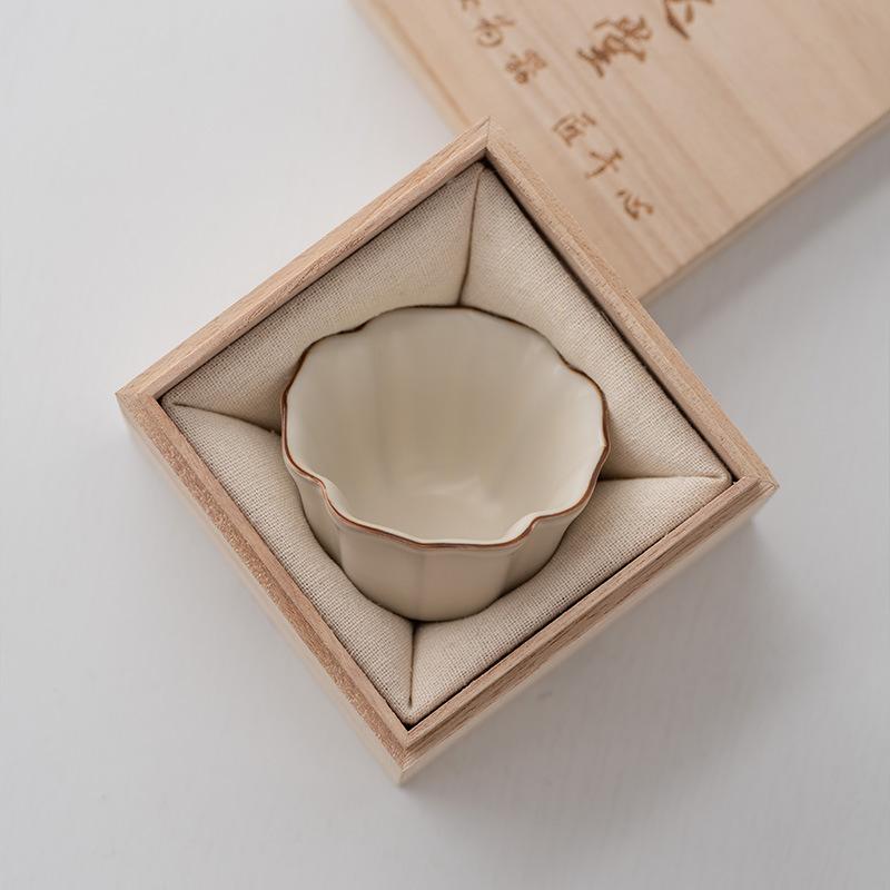 Beige Ru Ofen Tasse Meistertasse Handgefertigt High-End Teetasse Meister Berühmte High-End Tasse Kung Fu Tee Set