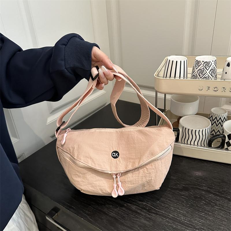 

Casual Oxford Cloth Commuter Crossbody Bag Chest Bag Stylish Unisex Lightweight Large Capacity Shoulder Bag розовый