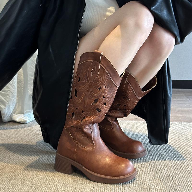 Western cowboy boots women's spring and autumn new northwest grassland desert middle boots Xinjiang summer American hollow Martin boots