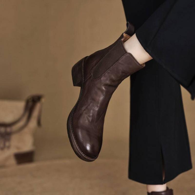 

Autumn and winter women s knight boots medium heel round head large size women s boots leather versatile leather boots sleeve new medium boots 39