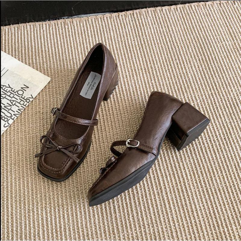 

2025 Весна Осень Новый Стиль Роскошные Туфли Джейн Модные Туфли Лодочки с Мелким Круглым Носком и Средним Каблуком Женские Элегантные Уличные Однотонные Туфли 39 светло-коричневого