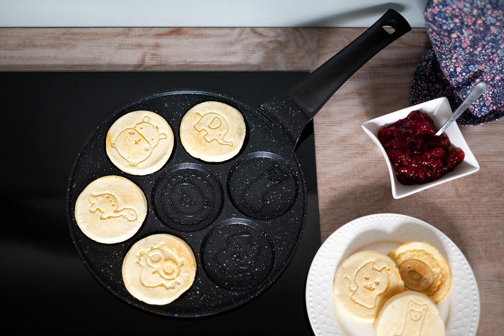 GRANITE FRYING PAN FOR ANIMAL PANCAKES 1977