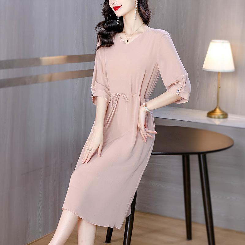 

Elegant Plus Size V-Neck Mulberry Silk Dress - Age-Reducing & Slimming 2XL розовый