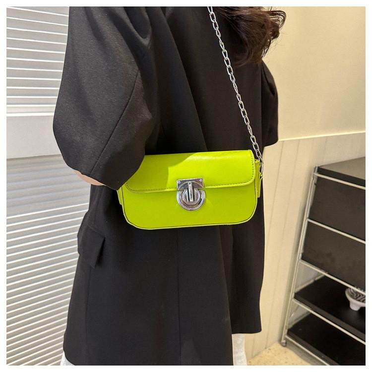 Trendy Street Style Fashionable Pu Leather Crossbody Bag 2023 Summer Small Square Bag