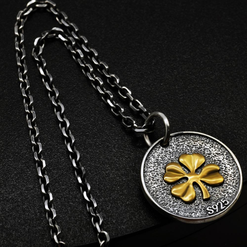 Vintage Runder Anhänger für Männer Mehrlagig und Personalisierte Hip Hop Klee Münz Halskette