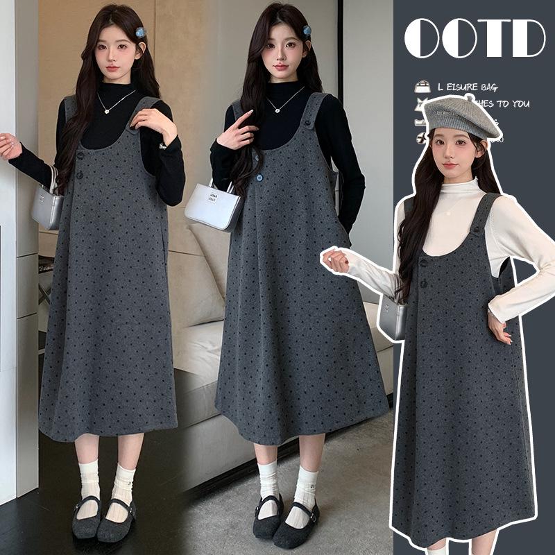 Chic Autumn/Winter Wool Maternity Suit: Cozy Base Layer & Polka Dot Dress L
