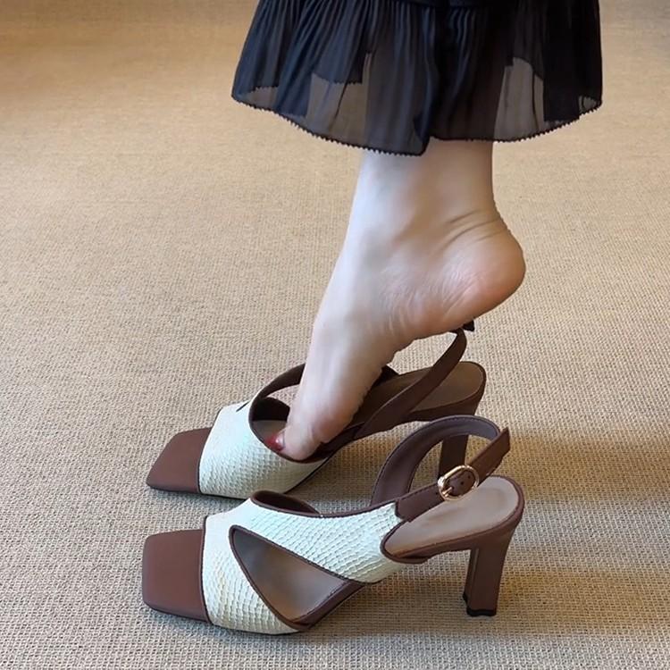 Sheepskin version~ French retro square head thick-heeled sandals women's new versatile temperament socialite high-heeled Roman shoes