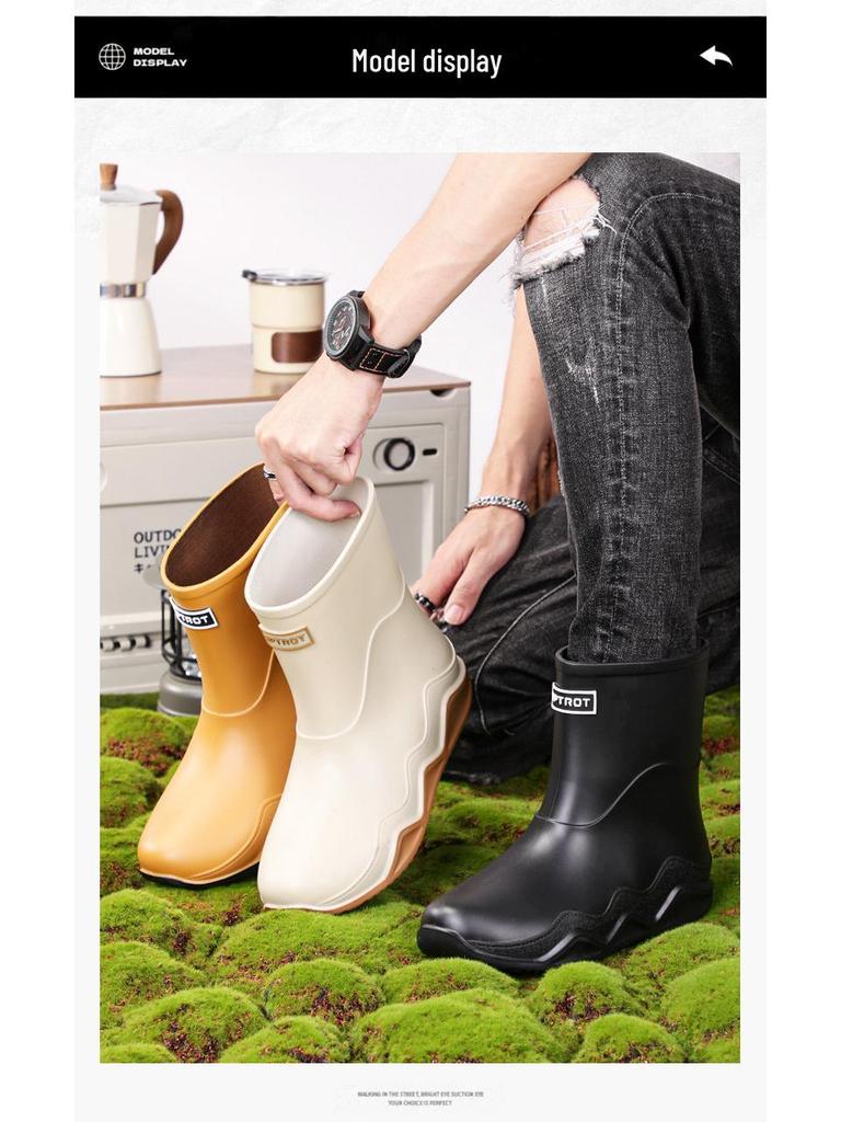 Men's Waterproof Non-Slip Boots with Fleece Lining for Outdoor Activities