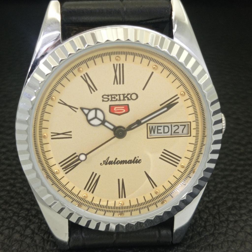 JAPAN VINTAGE REFURBISHED SEIKO 5 AUTOMATIC ROMAN FIGURE MENS WATCH a442076-1