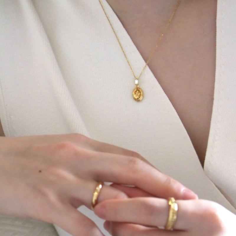 

adev Audrey necklace 14k gold plating